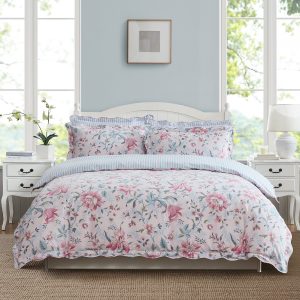 Edita's Garden Quilt Cover Set by Laura Ashley